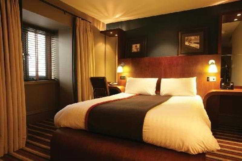 Village Birmingham Hotel 3*