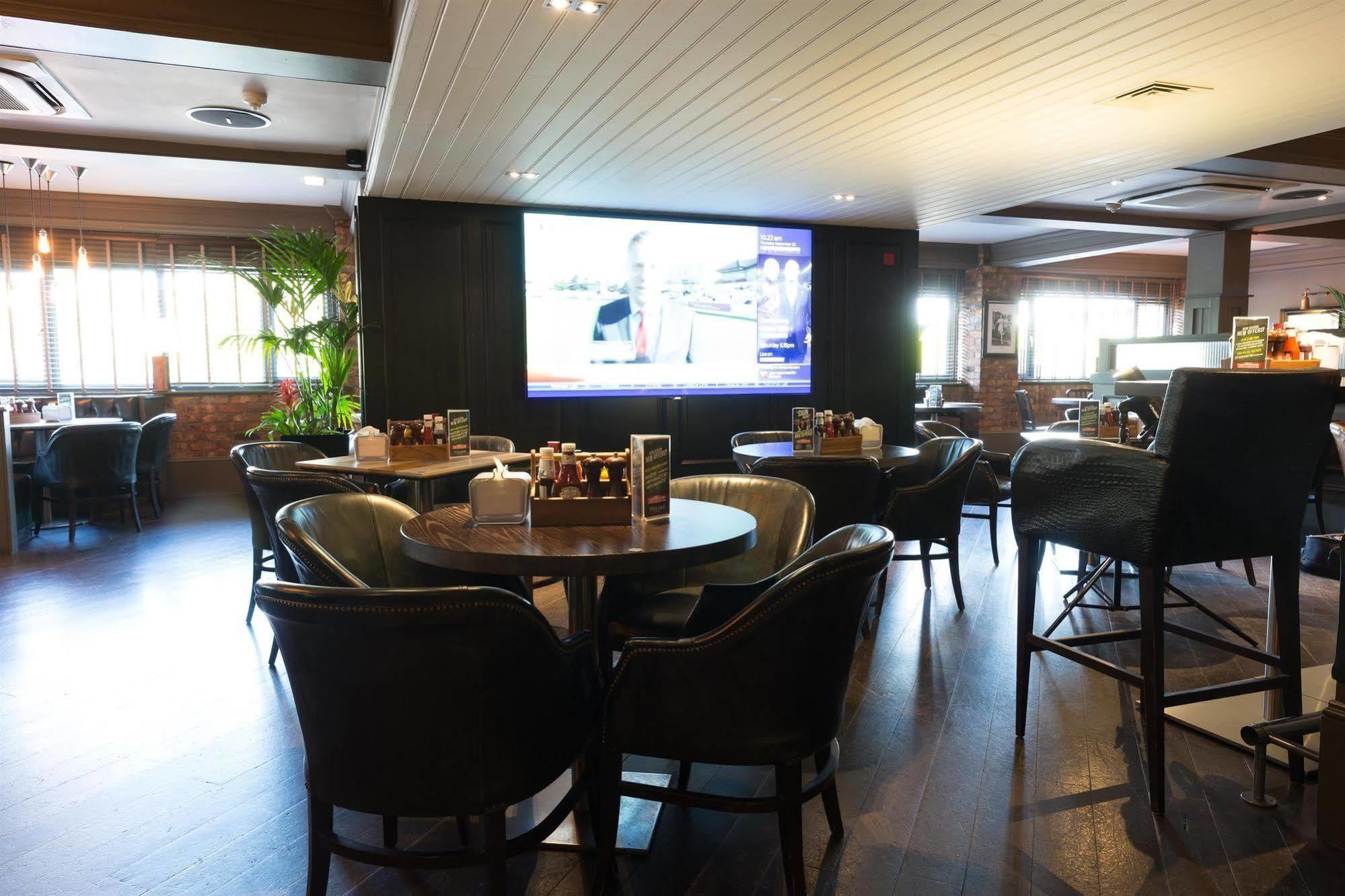 Hotel Village Birmingham 3*
